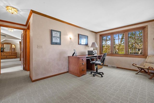 3153 Linden LANE, Racine, WI 53406