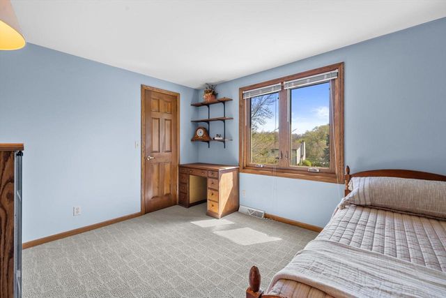 3153 Linden LANE, Racine, WI 53406