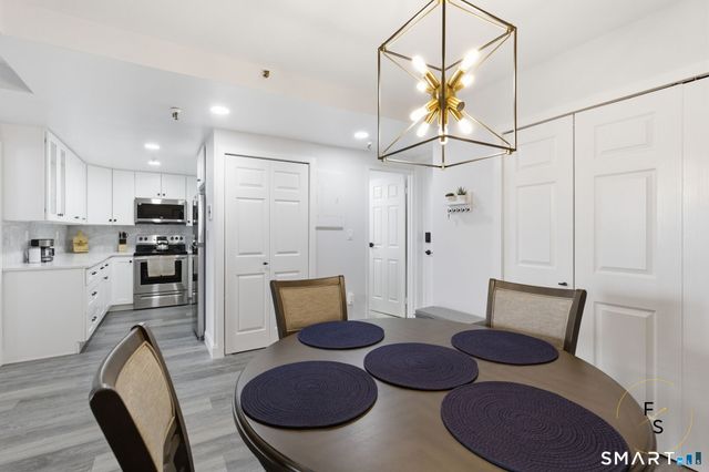 140 Captain Thomas Boulevard 307, West Haven, CT 06516