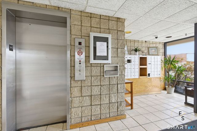 140 Captain Thomas Boulevard 307, West Haven, CT 06516