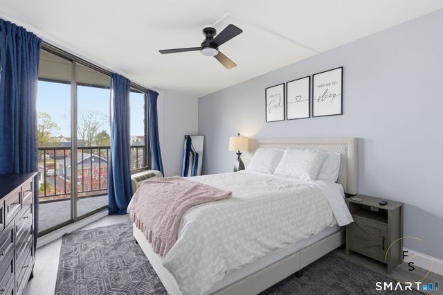 140 Captain Thomas Boulevard 307, West Haven, CT 06516