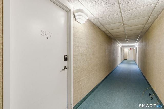 140 Captain Thomas Boulevard 307, West Haven, CT 06516