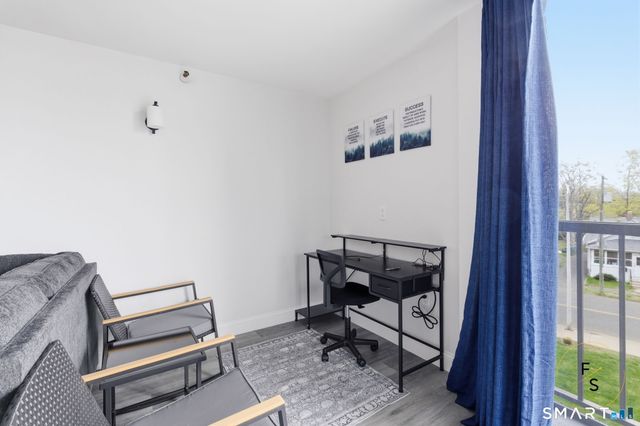 140 Captain Thomas Boulevard 307, West Haven, CT 06516