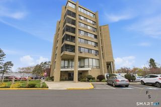 140 Captain Thomas Boulevard 307, West Haven, CT 06516