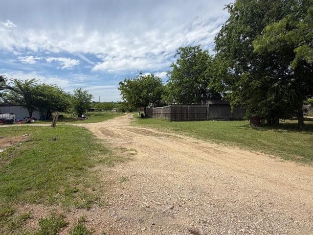 9300 Johns Road, Alvarado, TX 76009
