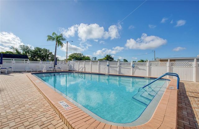 13940 ANONA HEIGHTS DRIVE 6, Largo, FL 33774