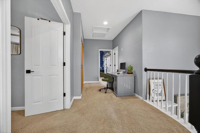 9740 Sage Thrasher Cir, Elk Grove, CA 95757