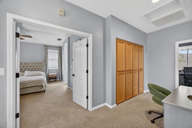 9740 Sage Thrasher Cir, Elk Grove, CA 95757