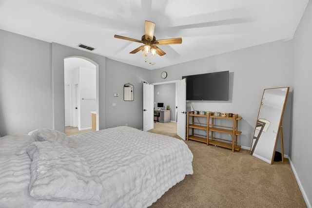 9740 Sage Thrasher Cir, Elk Grove, CA 95757