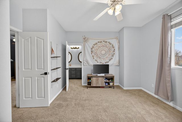 9740 Sage Thrasher Cir, Elk Grove, CA 95757