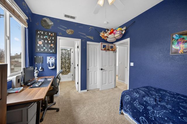 9740 Sage Thrasher Cir, Elk Grove, CA 95757