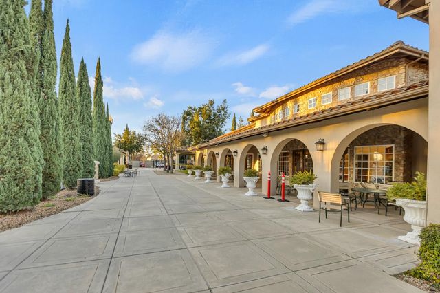 9740 Sage Thrasher Cir, Elk Grove, CA 95757