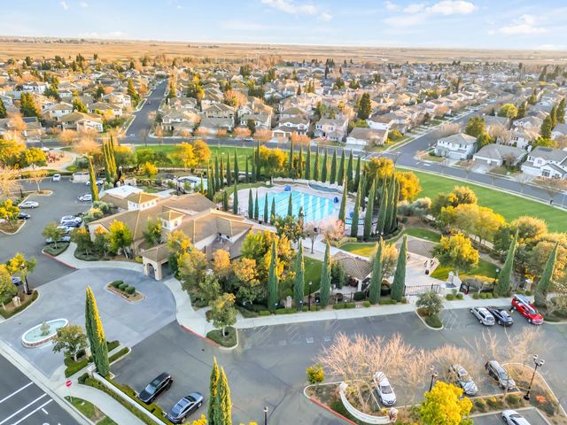 9740 Sage Thrasher Cir, Elk Grove, CA 95757