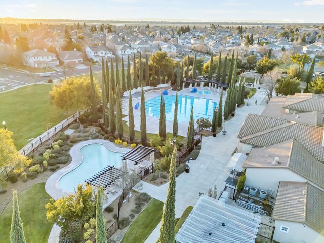 9740 Sage Thrasher Cir, Elk Grove, CA 95757