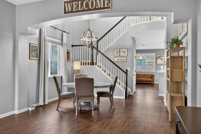 9740 Sage Thrasher Cir, Elk Grove, CA 95757