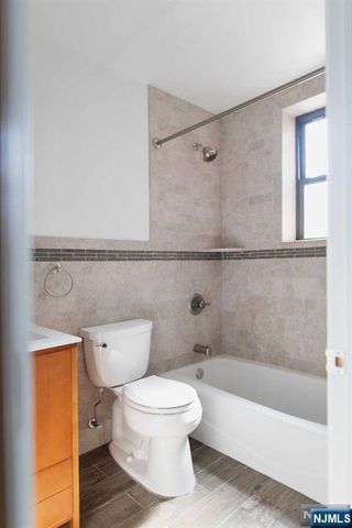 855 Broad Avenue 45, Ridgefield, NJ 07657