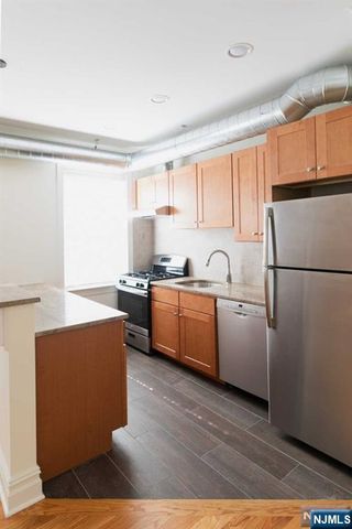 855 Broad Avenue 45, Ridgefield, NJ 07657