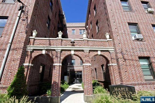 855 Broad Avenue 45, Ridgefield, NJ 07657
