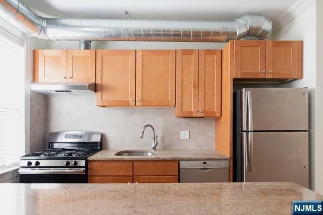 855 Broad Avenue 45, Ridgefield, NJ 07657