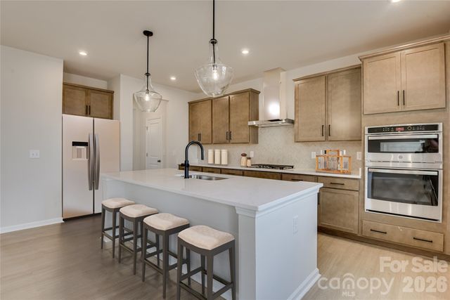 4220 Vista Pine Drive, Charlotte, NC 28215