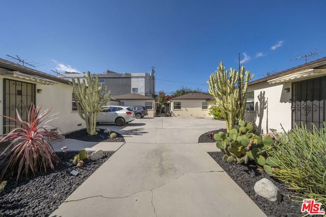 4239 S Centinela Avenue, Los Angeles, CA 90066
