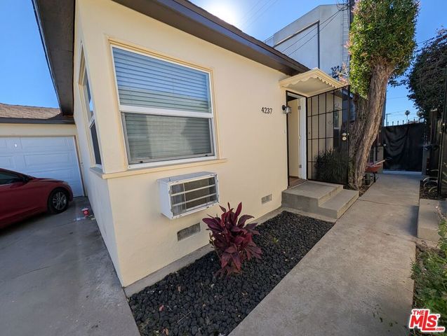 4239 S Centinela Avenue, Los Angeles, CA 90066