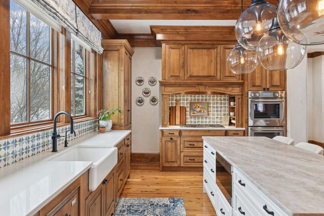 1300 Spruce Place, Orono, MN 55364