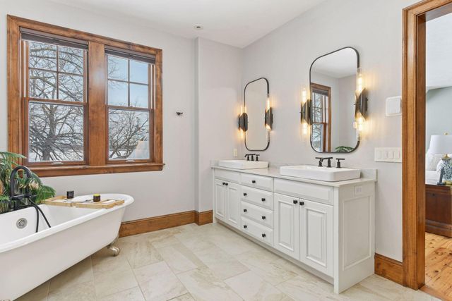 1300 Spruce Place, Orono, MN 55364