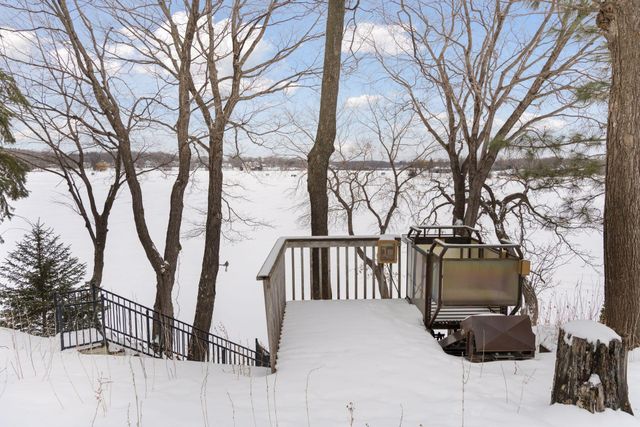 1300 Spruce Place, Orono, MN 55364