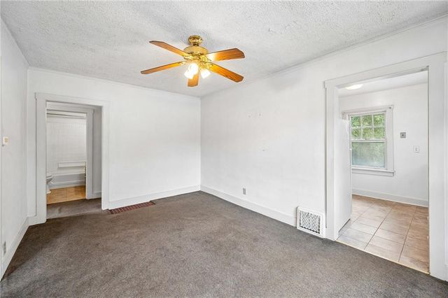 138 High Street, Liberty, MO 64068