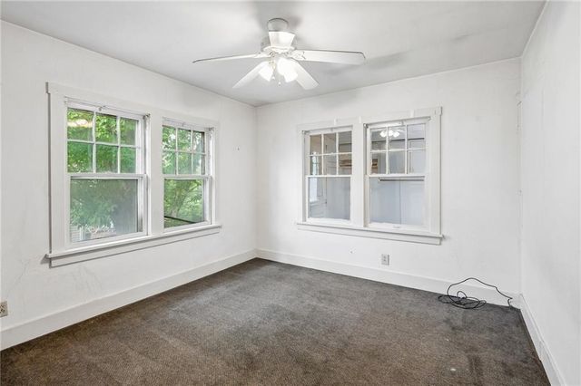 138 High Street, Liberty, MO 64068