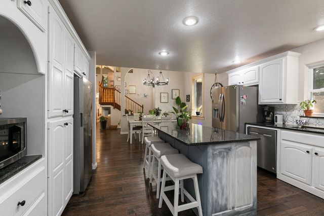 2441 State Highway Zz, Billings, MO 65610