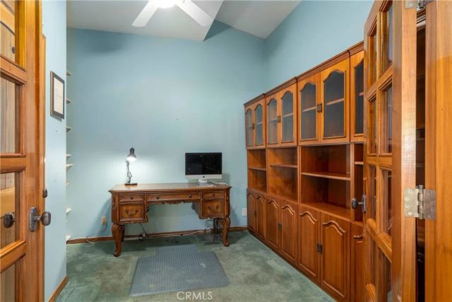 5653 Shirley Avenue, Tarzana, CA 91356