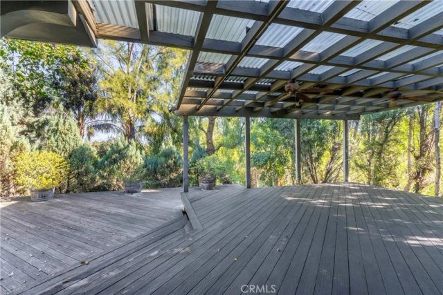 5653 Shirley Avenue, Tarzana, CA 91356