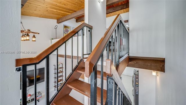 10462 SW 78th St, Miami, FL 33173