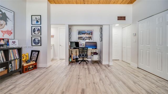 10462 SW 78th St, Miami, FL 33173