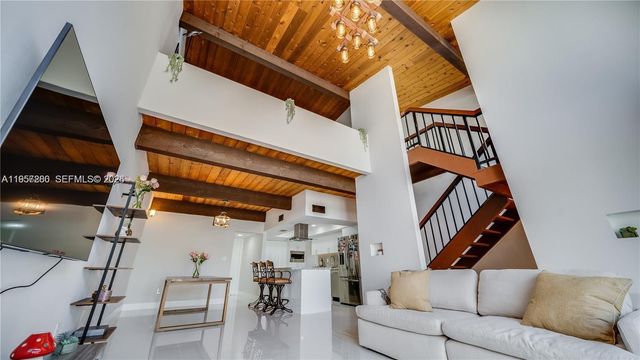 10462 SW 78th St, Miami, FL 33173