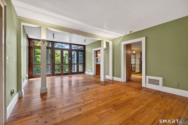 2 Rowland Road, Old Lyme, CT 06371