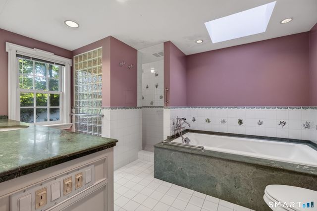 2 Rowland Road, Old Lyme, CT 06371