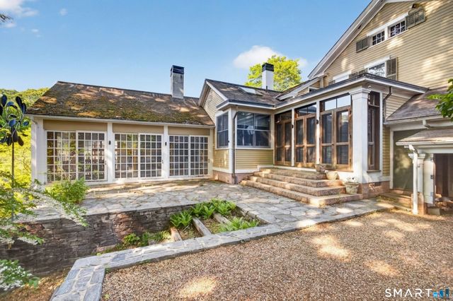 2 Rowland Road, Old Lyme, CT 06371