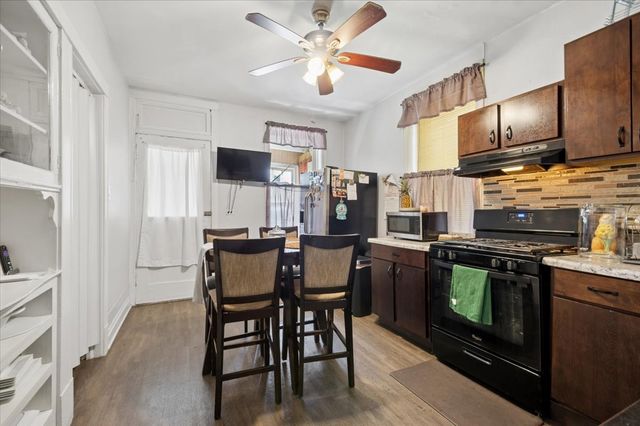 4435 S Campbell Avenue, Chicago, IL 60632