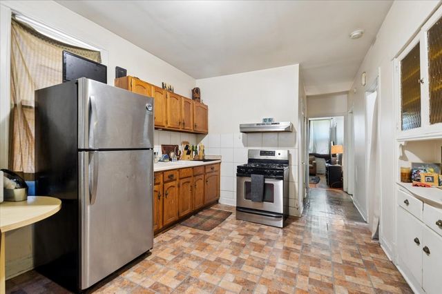 4435 S Campbell Avenue, Chicago, IL 60632