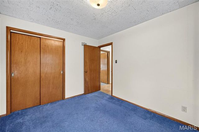 1472 Grant Road, Webster Groves, MO 63119
