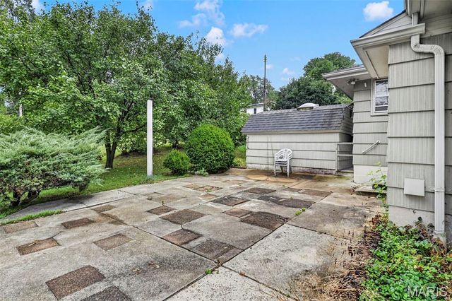 1472 Grant Road, Webster Groves, MO 63119