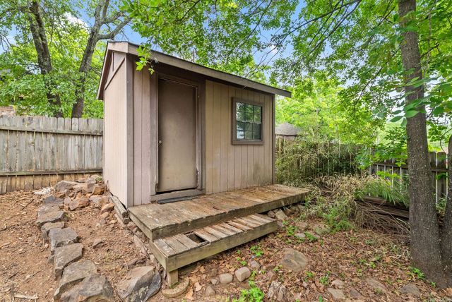 2 Idlewood Place, Maumelle, AR 72113