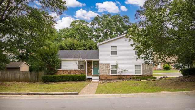 2 Idlewood Place, Maumelle, AR 72113