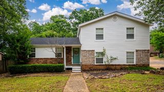 2 Idlewood Place, Maumelle, AR 72113