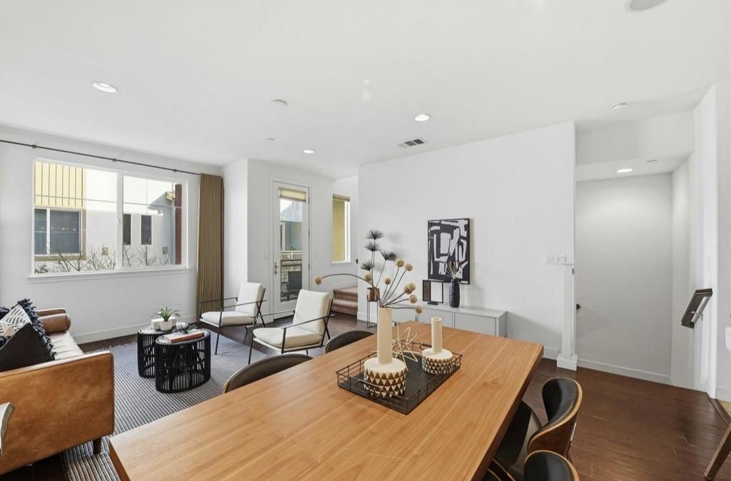 Image 14 of property listing at 1053 El Capitan Terrace, Sunnyvale, CA 94085