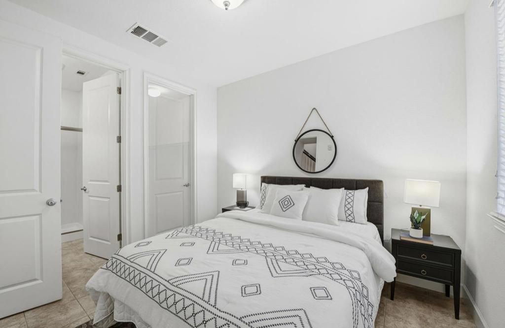 Image 25 of property listing at 1053 El Capitan Terrace, Sunnyvale, CA 94085