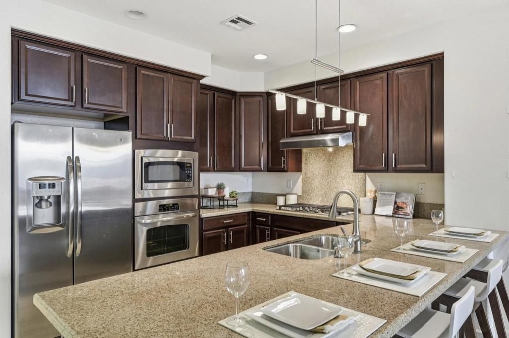 Image 9 of property listing at 1053 El Capitan Terrace, Sunnyvale, CA 94085